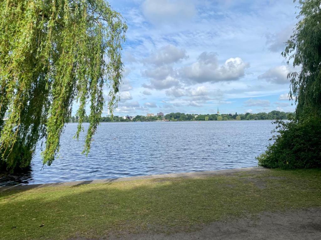 Alster Hamburg - Saniertes Und Mobliertes Apartment Mit Bad Und Kuche Exteriér fotografie